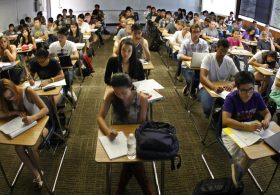 Poll: Majority says student majors should dictate loan decisions
