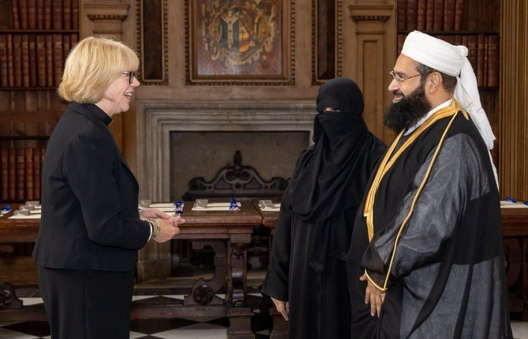 Archbishop of Canterbury Forced to Withdraw Award from Osama bin Laden Imam Given on 9/11 Anniversary HSe0KnYWMAAmzVw