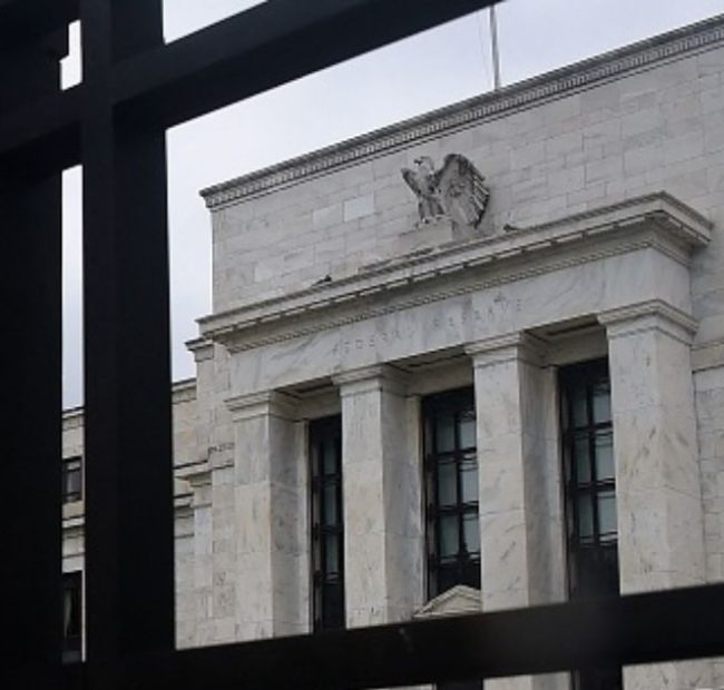 Your Credit Cards Are Going to Feel the Fed’s Rate Hike – But There Could Be an Upside for Savers