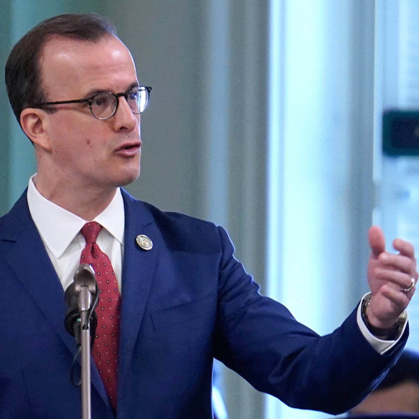 California Cracks Down on Influencers’ Undisclosed Political Ads LUENCER LAW gptk mediumSquareAt3X