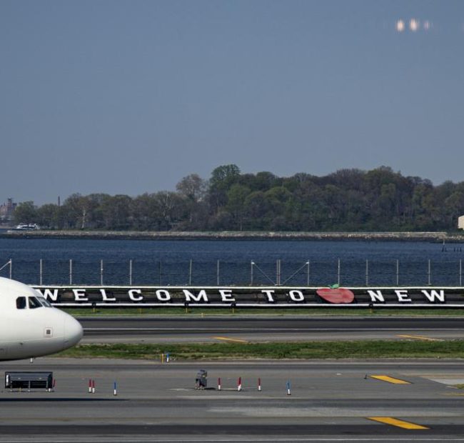 FAA resumes flights at multiple major US airports across northeast after equipment outage
