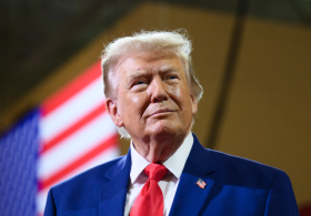 Trump in Labor Day Message Says GOP Will Win Big in Midterms