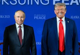 Trump To Call Putin First, Then Zelensky, After Envoys Deliver Moscow-Kyiv Briefing