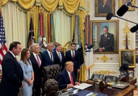 White House reporter talks about Trump banning MS Now, Politico, and CNN