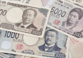 Yen Strengthens as BOJ Rate Hike Bets Rise and Oil Nears $100