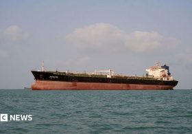 US hits 3 Iranian oil tankers after saying its warships were targeted