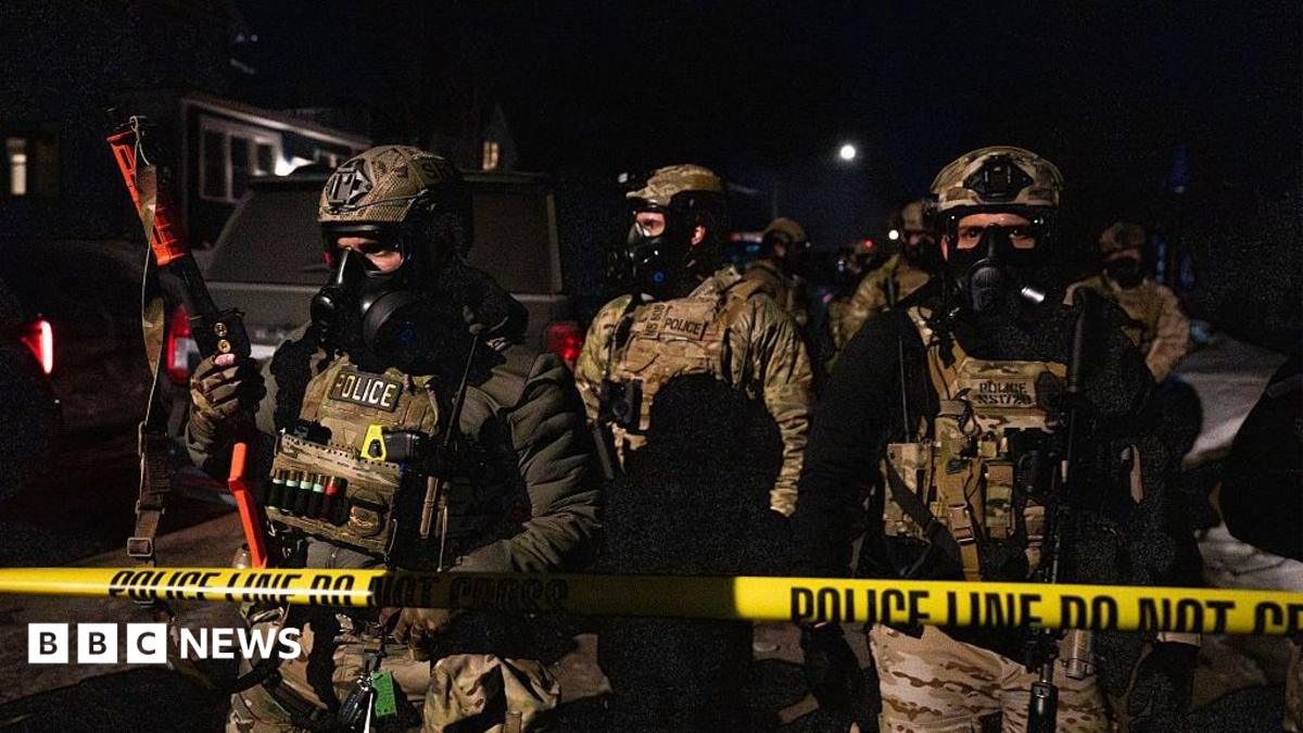 ICE agent charged with lying about shooting Venezuelan man during crackdown c74c1ec7d