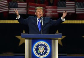 Trump announces hundreds of thousands of Americans will get $500 ObamaCare rebate checks