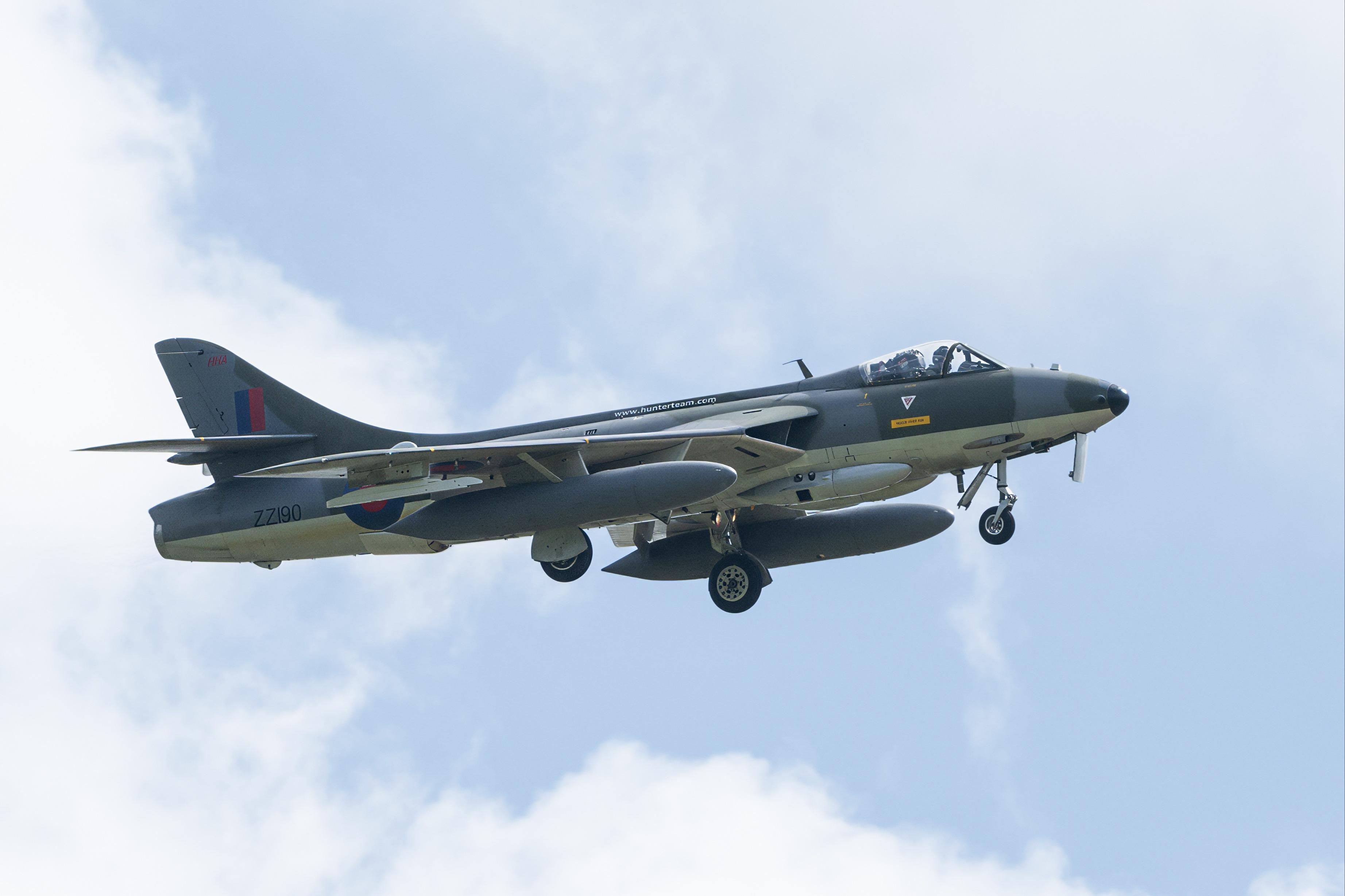 Pilot’s chilling audio heard as military jet crashes into Pacific off California coast: ‘Mayday, mayday’ crop 40961466