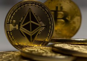 Ethereum Stalls At $2,418 As Bitcoin ETFs Pull $1.21B In Weekly Inflows