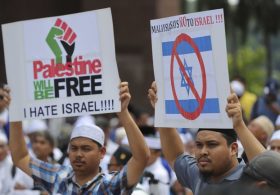 The Rent-A-Mob Clocked in Again: Palestinian Flags Appear at Google’s Anti-AI Protest