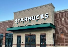 Starbucks to Close Down Hundreds of Underperforming Locations