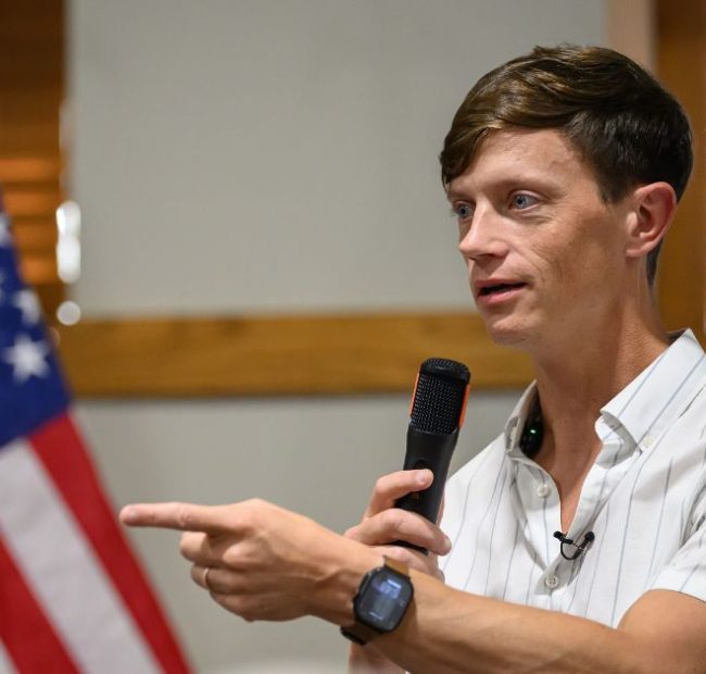 So-Called Moderate Governor Candidate Wants More Trans Books in Elementary Schools