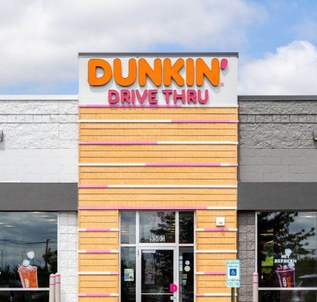 Dunkin’ Opened a Drive-Thru Lane Just for Dogs — And It Was Pure Joy