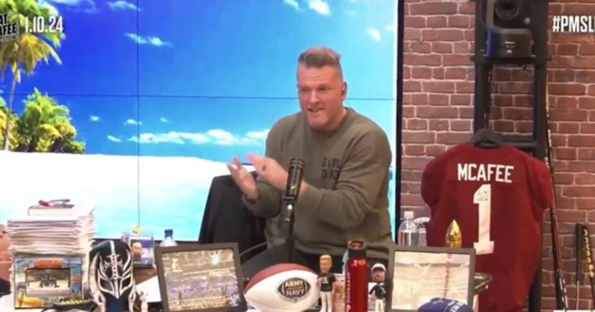 Sportscaster Pat McAfee Praises Flyover at Ole Miss Game: “If you’re not in the United States of America and you hear that sound, your ass better run” ee 1200x630 53