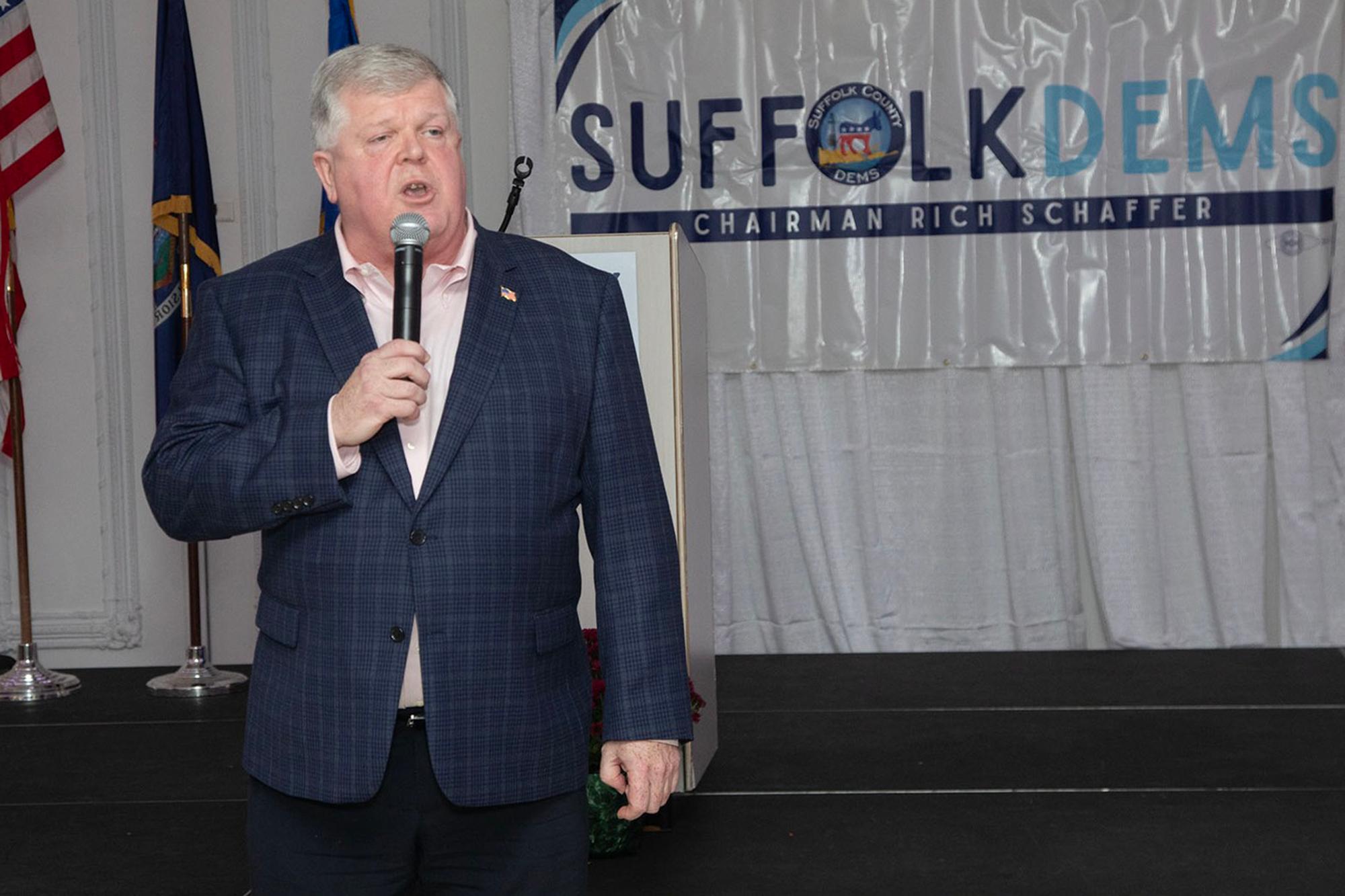 Long Island Dems re-elect party boss after accusations he tried to pay for votes er