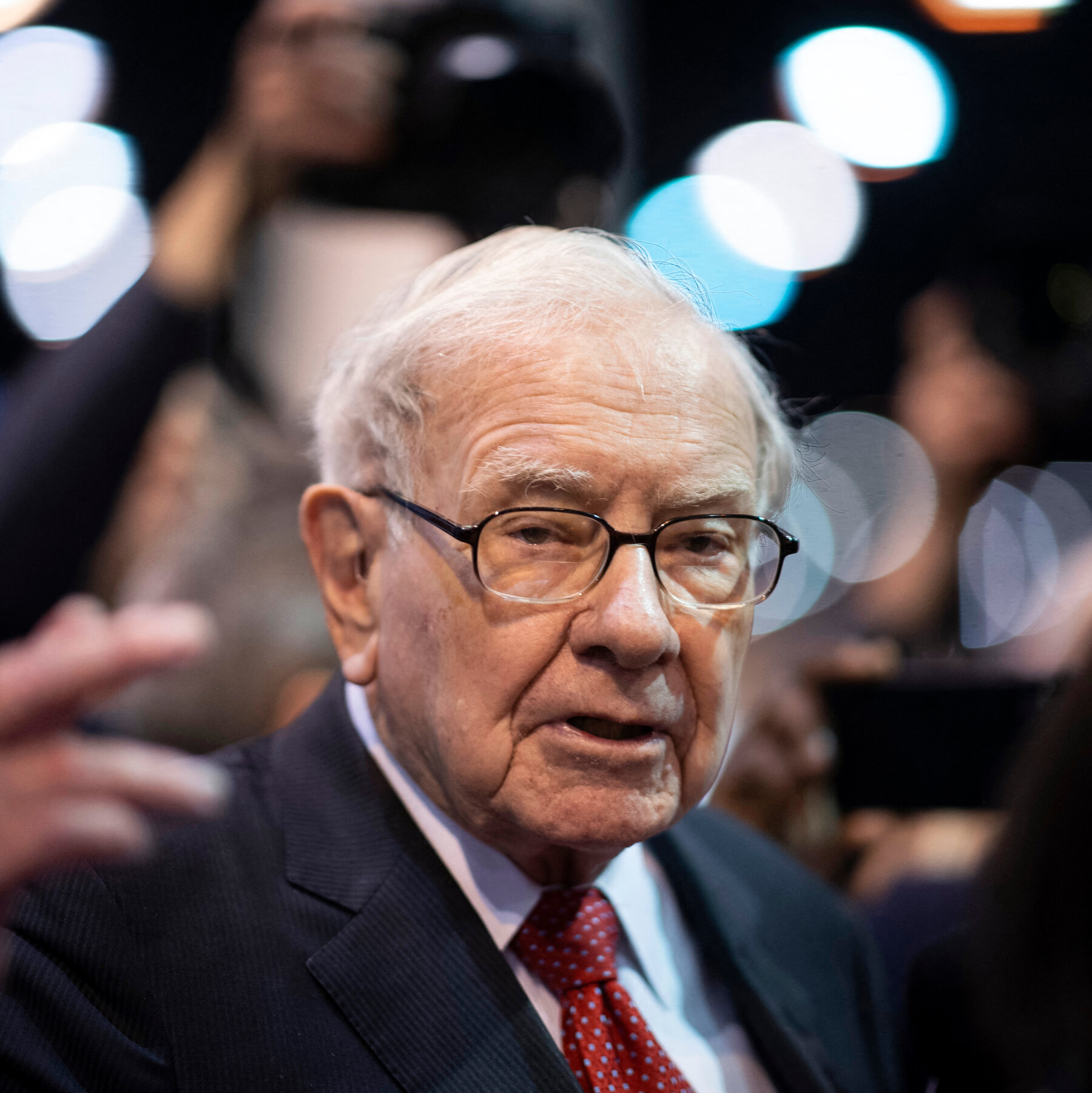 A Timeline of Warren Buffett’s Career Defining Moments ett1 ljwq mediumSquareAt3X 1