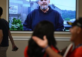 Fetterman Has a Surprise Cameo at Trump’s Convention