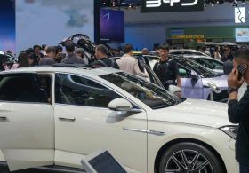 Auto companies call for ban on Chinese-made cars