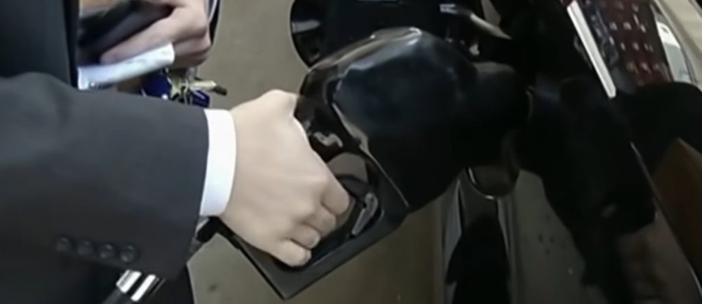 Americans spent eye-popping amount on fuel during Iran war gaspumpsc1 1024x444 1