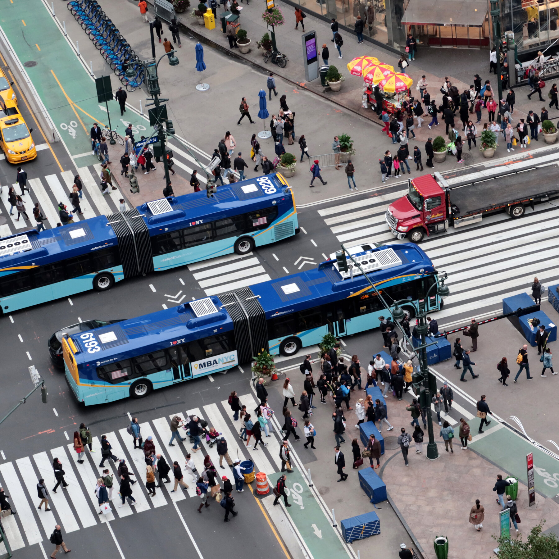 Manhattan Bus Lane Plan for 34th Street May Be Stuck in Gridlock hzp mediumSquareAt3X