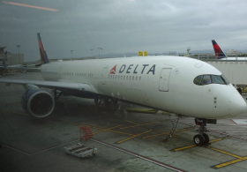 Delta Passengers Given Oxygen After Smoke Fills Barcelona-Boston Flight Midair