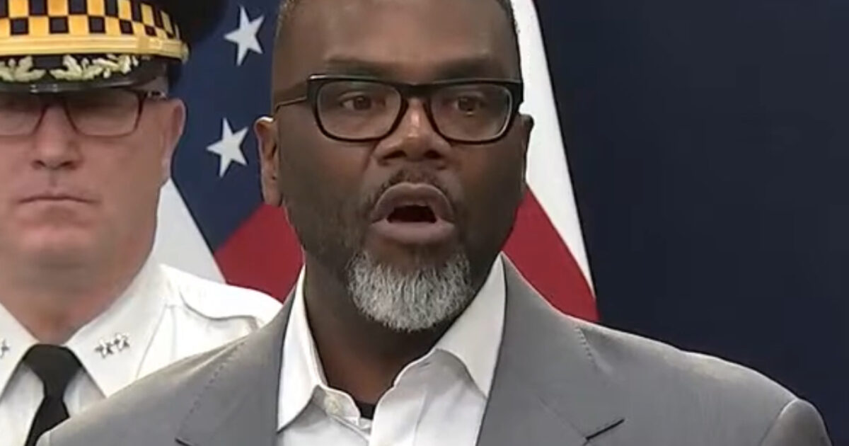 Chicago Mayor Brandon Johnson Says Illegal Immigrants Are an ‘Essential Part of Who We Are’ img 0173 1200x630 1