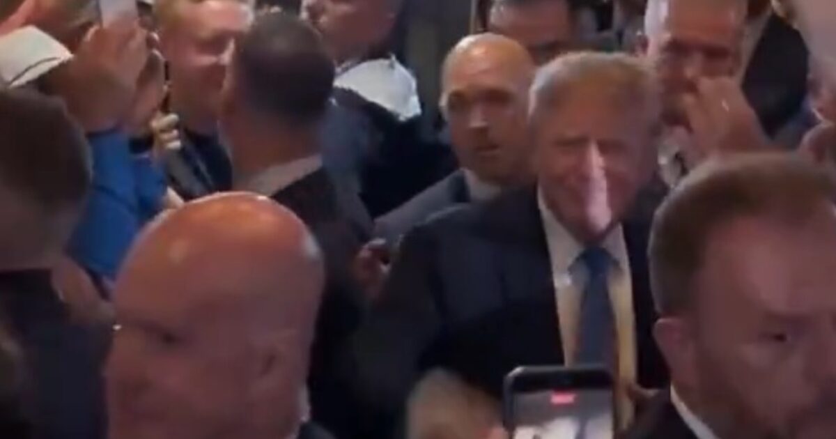 Trump Receives Rockstar Welcome at Members Bar in Doonbeg, Ireland img 7409 1200x630 1