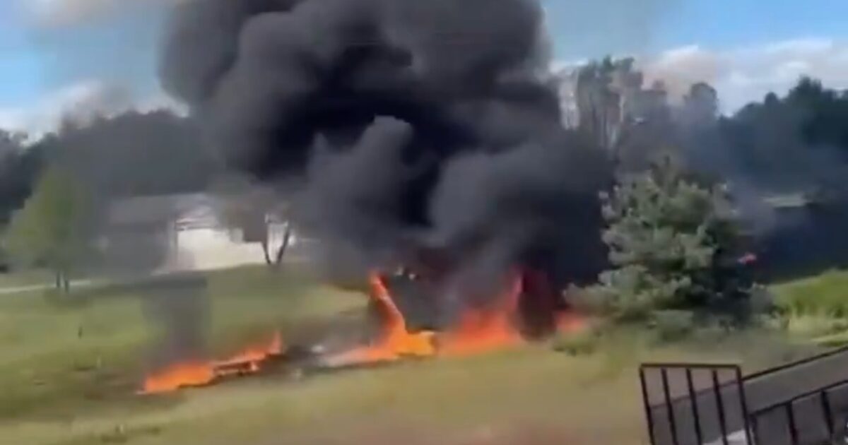 F-16 Fighter Jet Crashes in Giant Fireball in Michigan During Training Exercise img 7520 1200x630 1