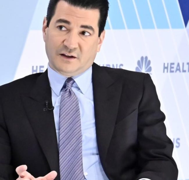 CIA notes show FDA chief-turned-Pfizer board member saw race between herd immunity, COVID vaccine