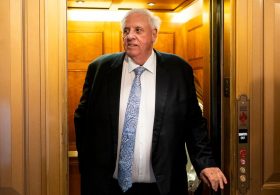 Justice considering run for West Virginia governor