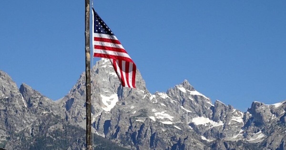 These websites make it clear: ‘We only carry made in the USA’ lag usa patriotic grand tetons mountains wyoming pixabay 1200x630 1
