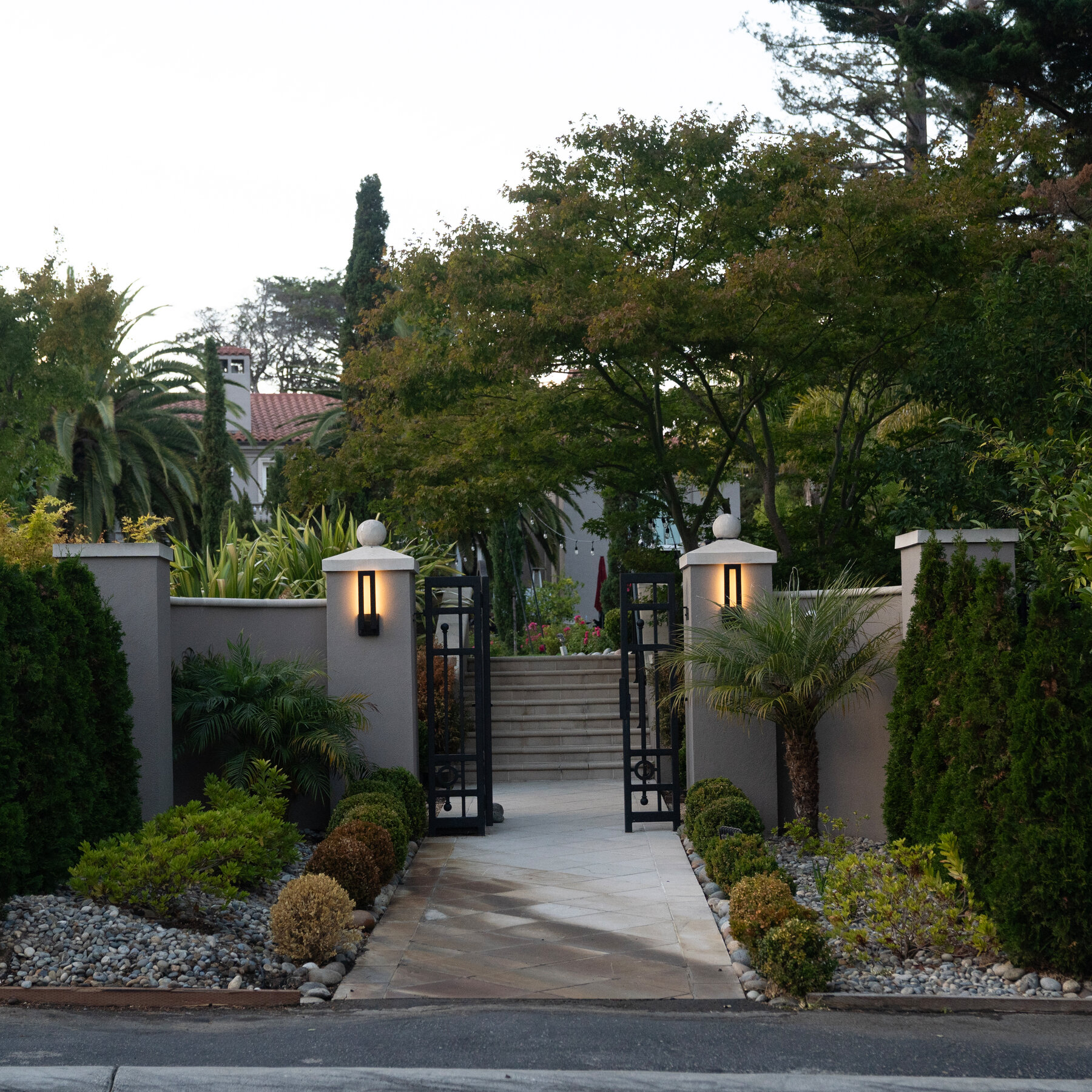 This A.I. House Can Provide You With Connections. It Also Has a Dark Side. lph mediumSquareAt3X
