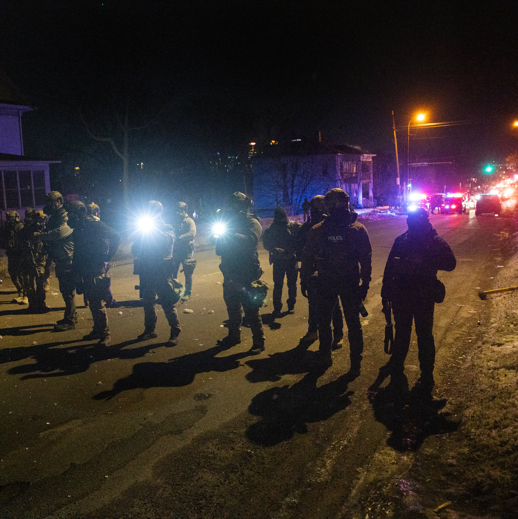 Federal Prosecutors Charge ICE Agent With Lying About Minnesota Shooting mediumSquareAt3X 10