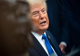 Trump Threatens to Halt Some Trade Unless the Fed Cuts Rates
