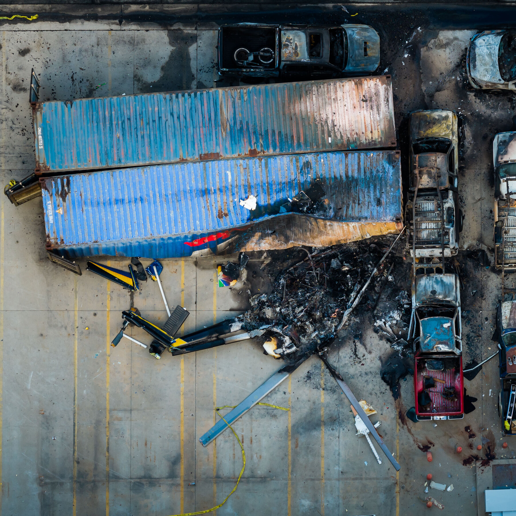 News Choppers Gathered in the Los Angeles Sky. Then One Fell to Earth. mediumSquareAt3X 47