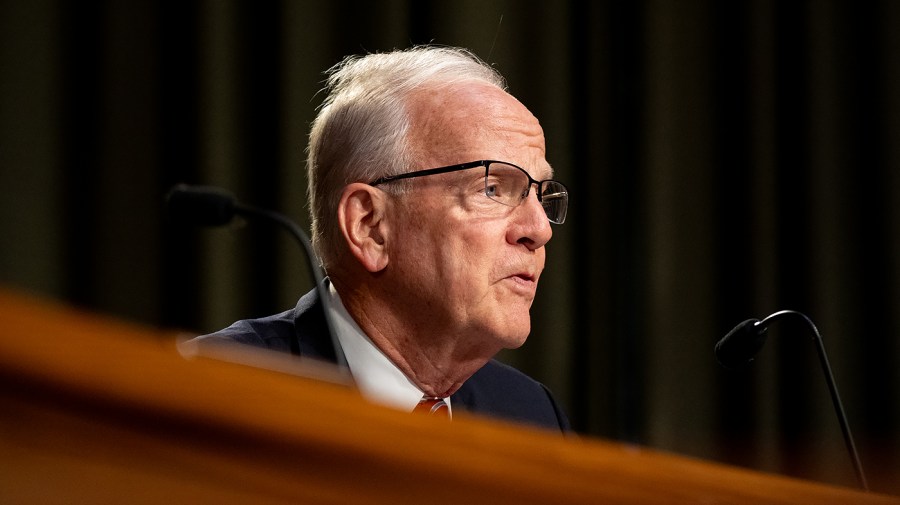 GOP senator defends Bombardier after Trump threat moranjerry 071526nk01 w