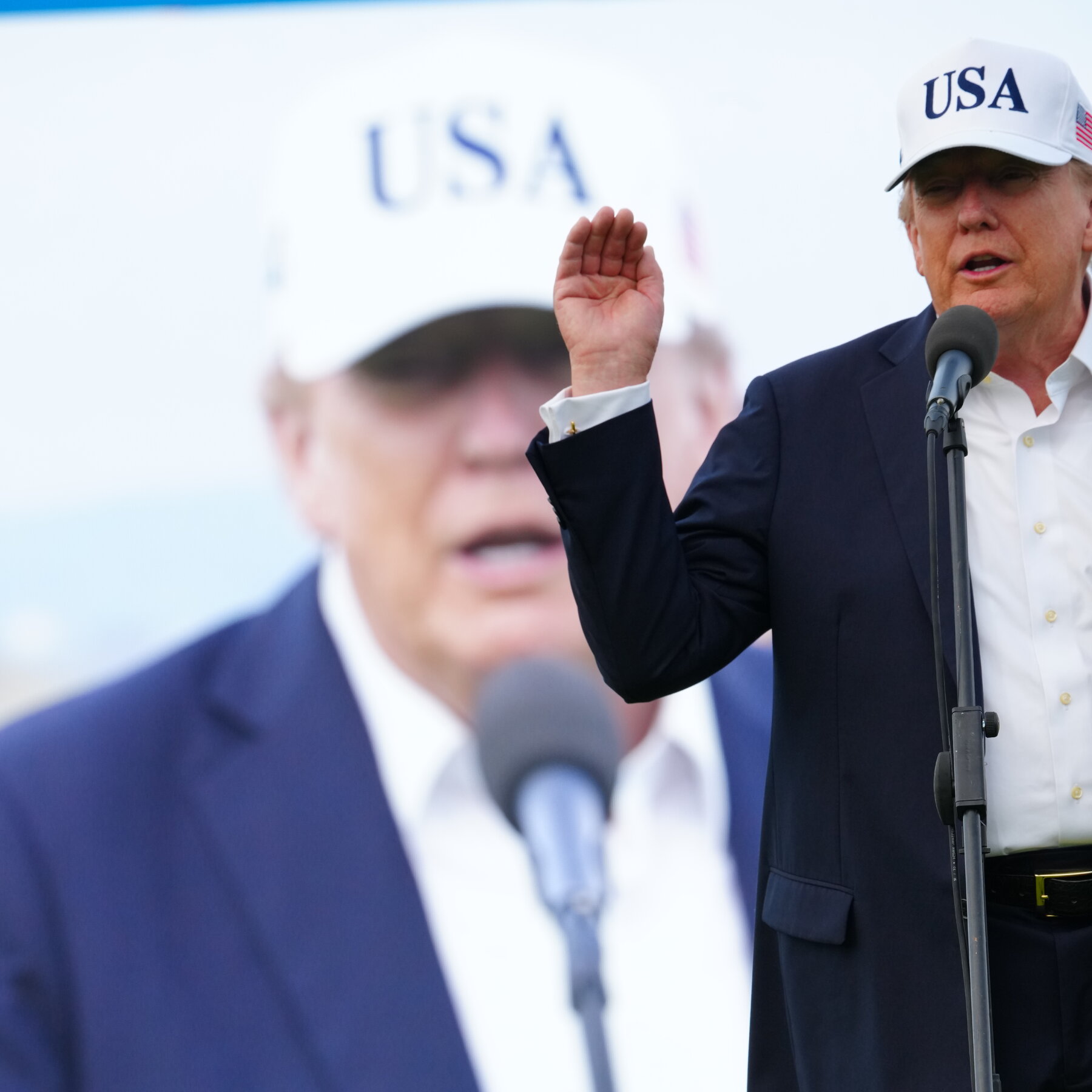 Trump Rejects Talk of A.I. Regulation and Calls Out Anthropic’s CEO mp mediumSquareAt3X