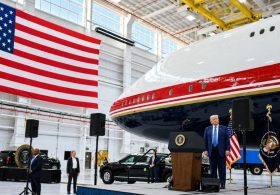 Reporters Crowd President Trump After Emergency Slide Delays New Air Force One