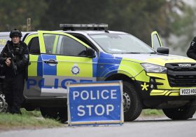 Bomb squad searching vans near U.S. air base in Britain as five men arrested on terror charge…