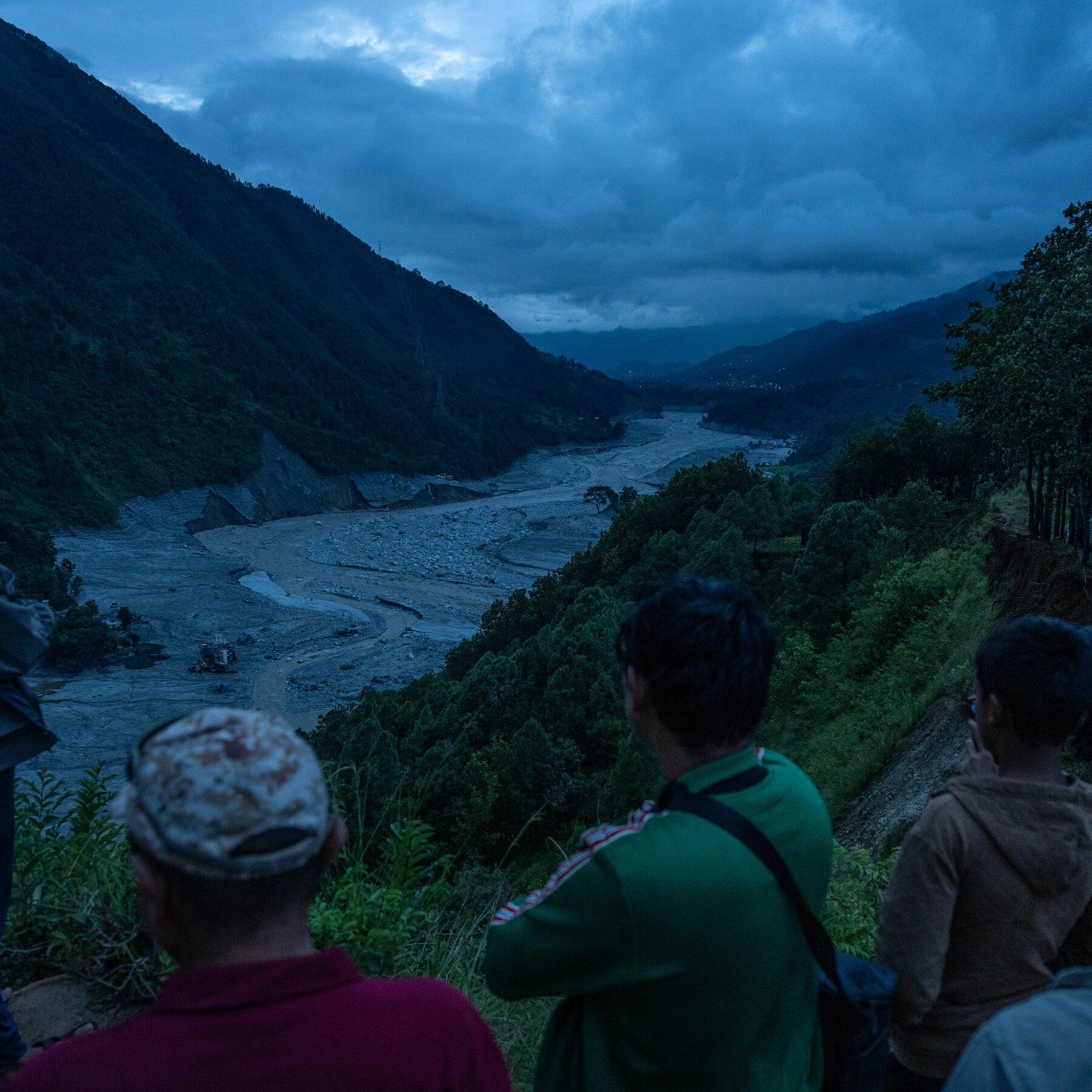 Scientists Warn of Flood Risks to 8 Himalayan Countries after Nepal Disaster pl mediumSquareAt3X 4
