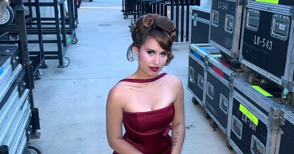 RAYE Finally Responds to Michael B. Jordan Dating Rumors After Six Flags Date raye