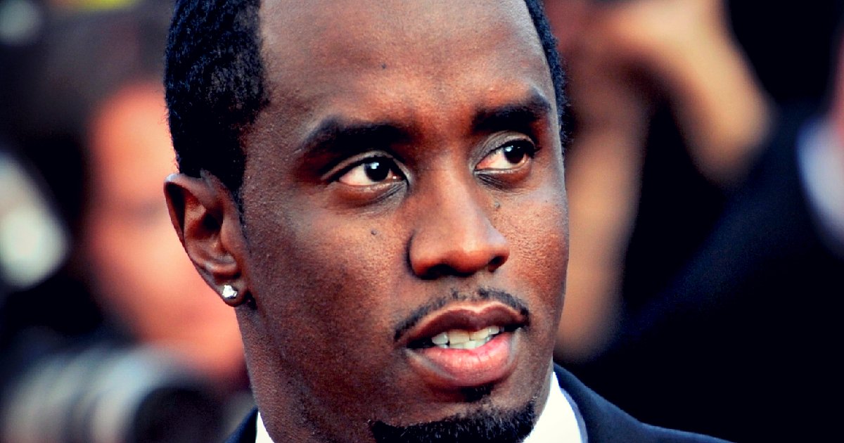 Sean Combs Dropped by Lawyers in Civil Suit for Alleged ‘Unpaid Legal Fees’ – ‘Diddy’ Says They Were Overcharging Him sean combs 2012 wiki commons