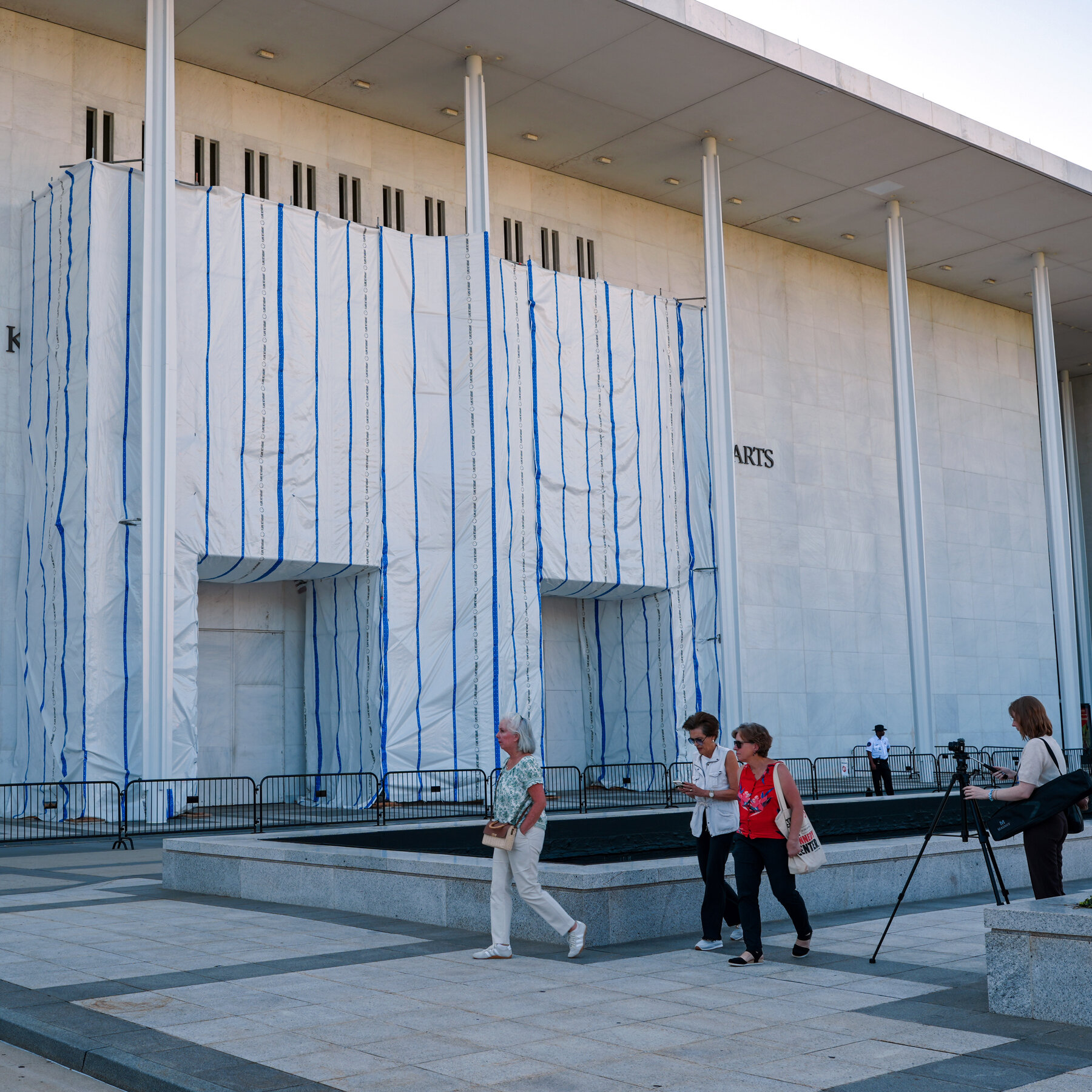 Kennedy Center Closes Its Doors Despite a Judge’s Order tb mediumSquareAt3X v3