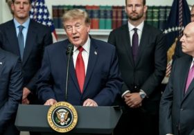 $5,000 to Vote Republican? Trump’s Most Audacious Midterm Promise Yet