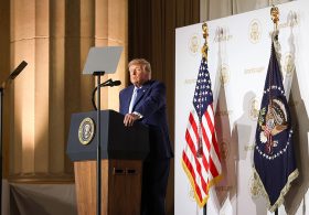 Trump Says He’ll Sign Order Renaming Artificial Intelligence ‘Super Intelligence’