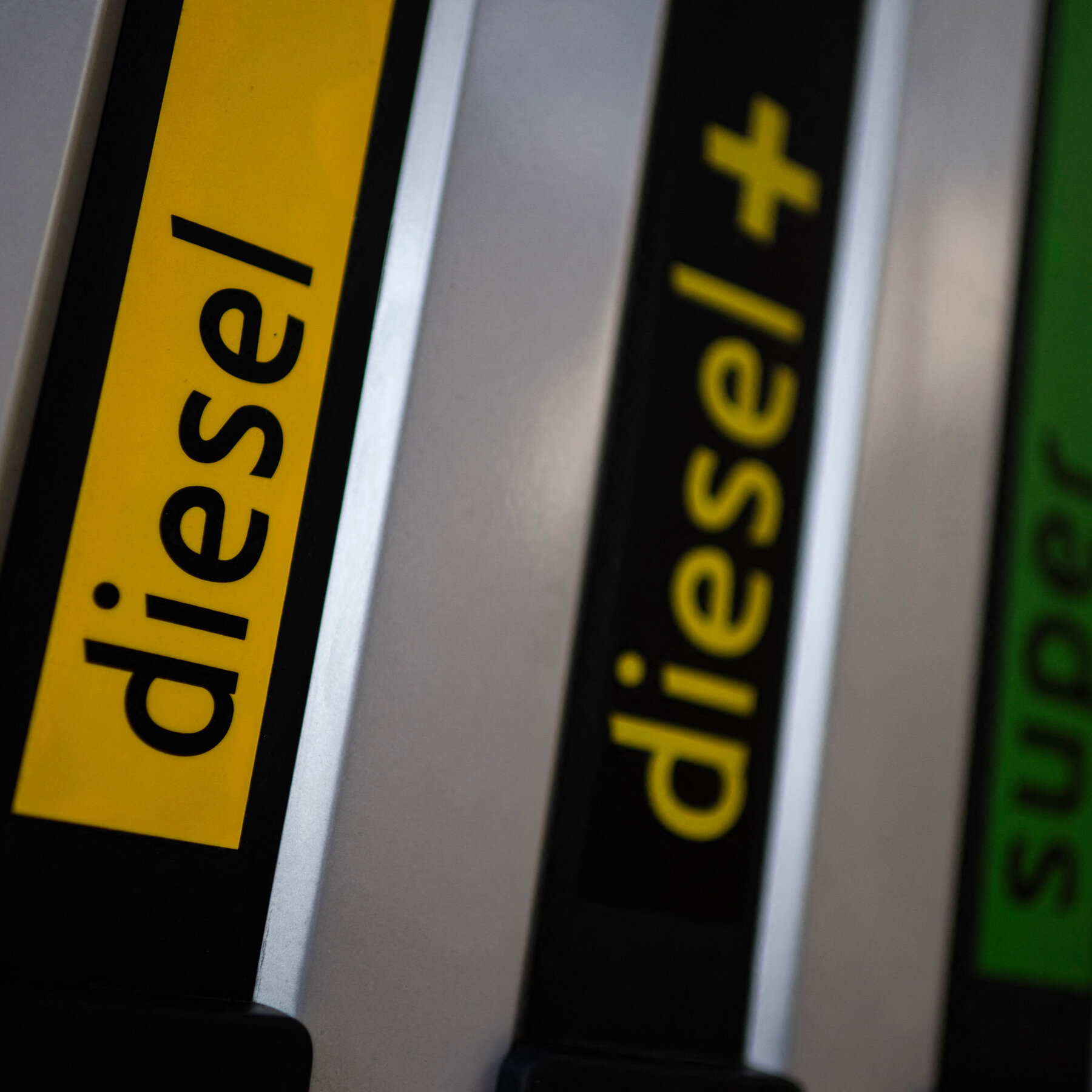 Oil Jumps for Fourth Straight Day and Diesel Nears Record High zjp mediumSquareAt3X