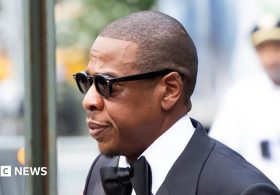 Jay-Z to perform at Super Bowl half-time show