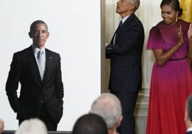 Incredible Shrinking Obama Tries to Keep Cheesecake Factory Joke Alive Because That’s All He’s Got