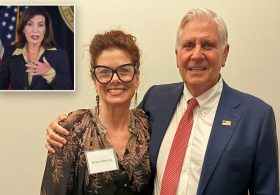 Star Dem-backer Debra Messing endorses GOP’s Bruce Blakeman for NY governor: ‘What we need’
